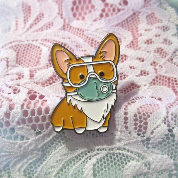 Corgi Dog Pin Wearing Mask~Hard Enamel - Picture 3 of 3